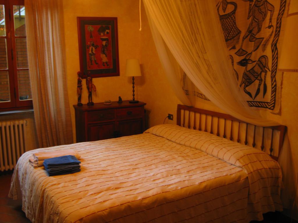 Villa Guardalaluna à Pian di Scò Chambre photo